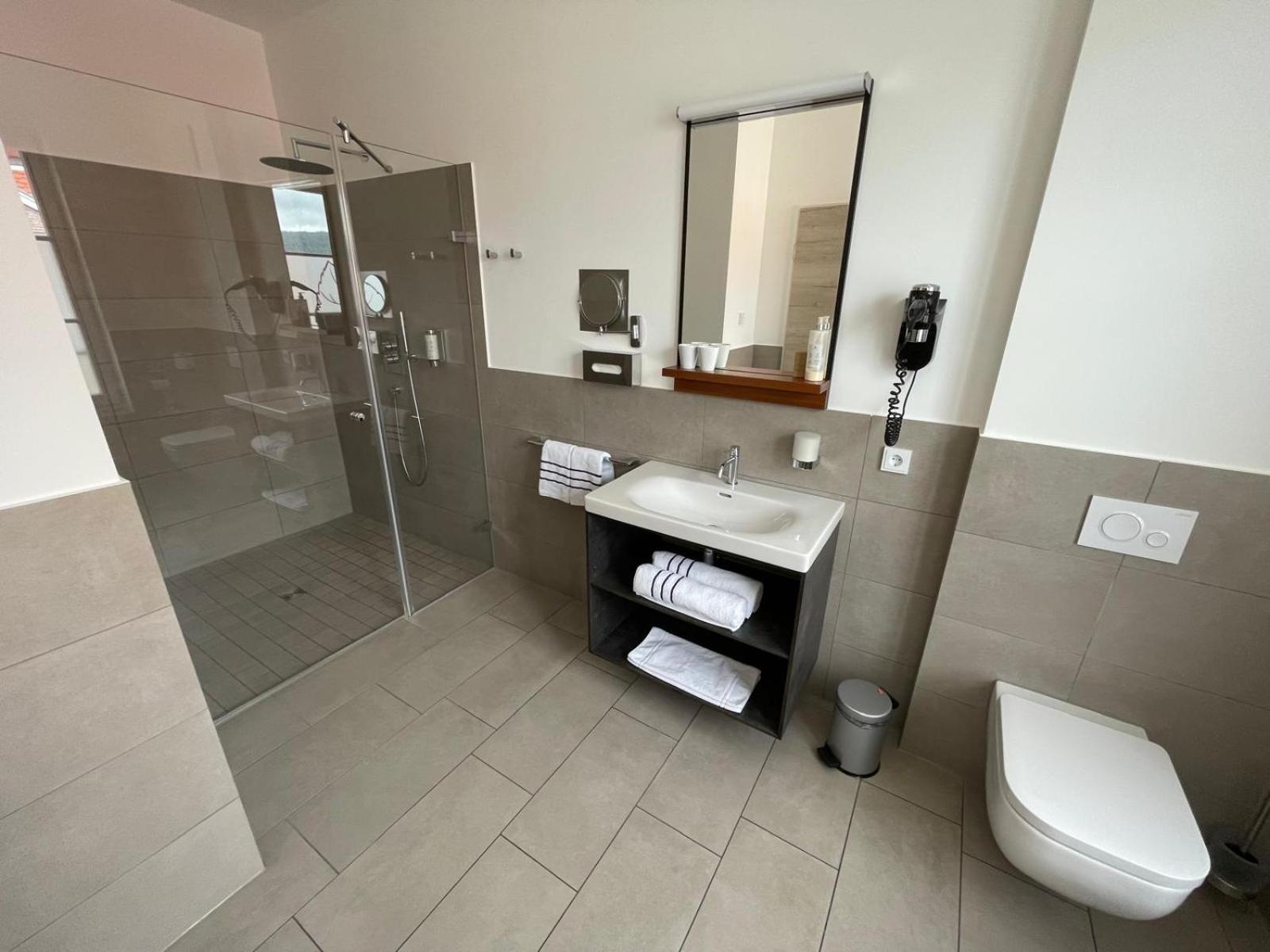 בודמן-לודוויגסהפן Seehotel Villa Linde מראה חיצוני תמונה